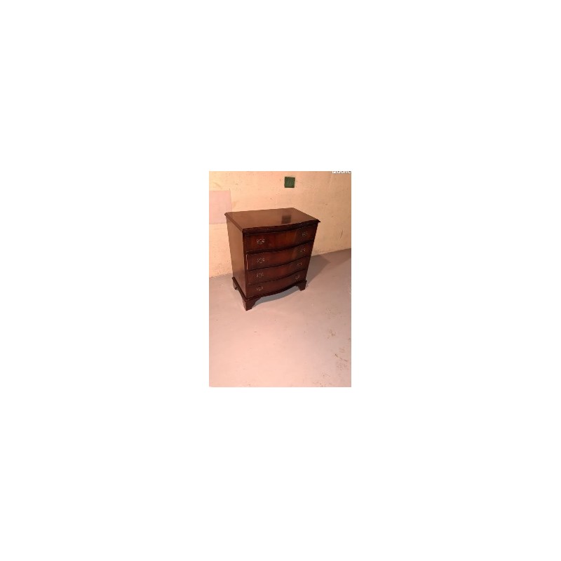 Petite commode en acajou