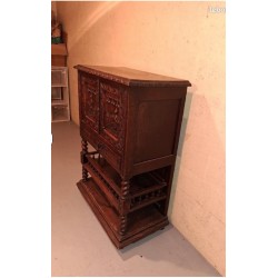 Petite crédence neo gothique renaissance Nantes Chêne massif noirci Bon état Dimensions Cabinet 86x45x125cm